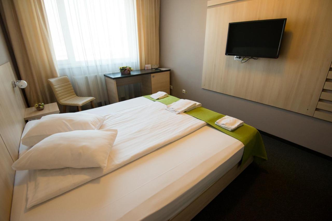Panorama Business Inn Cluj-Napoca Exterior photo